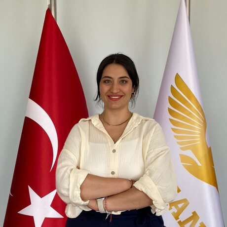 Hande Aydın